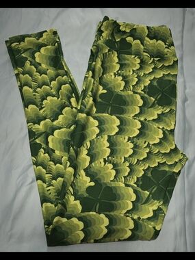 LuLaRoe St Patrick's Day Shamrock Leggings Tall&Curvy Sz 12-18